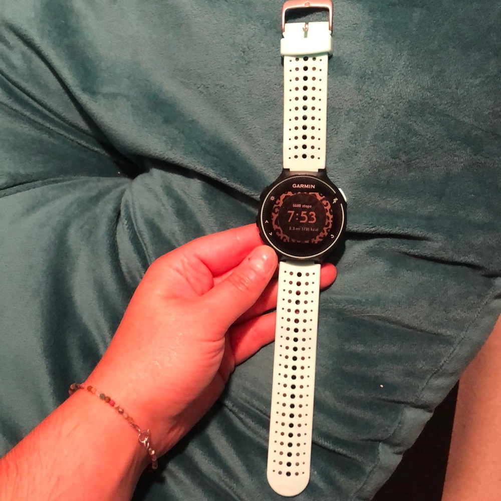 Garmin Forerunner 235